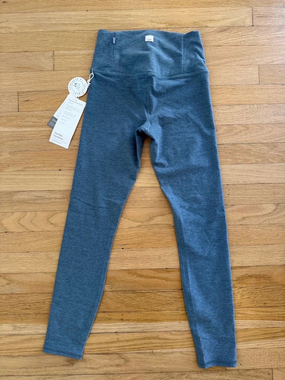 Vuori Heather Smoke Blue Heather High-Waist Leggings - Picture 4 of 5